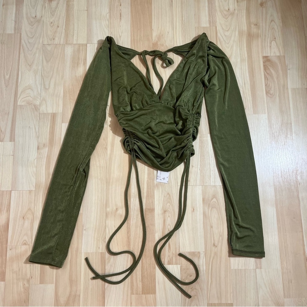 Endless Blu New With Tags Green Ruched Vneck Cropped Long Sleeve Blouse Size Sm